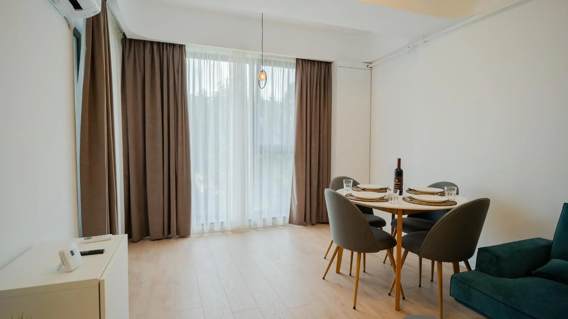 High-End Apartments In Politehnica Park - Iuliu Maniu 6R - New Bucharest