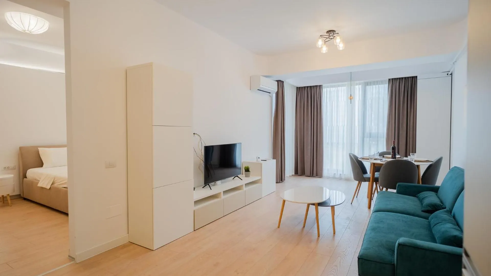 High-End Apartments In Politehnica Park - Iuliu Maniu 6R - New Bucharest