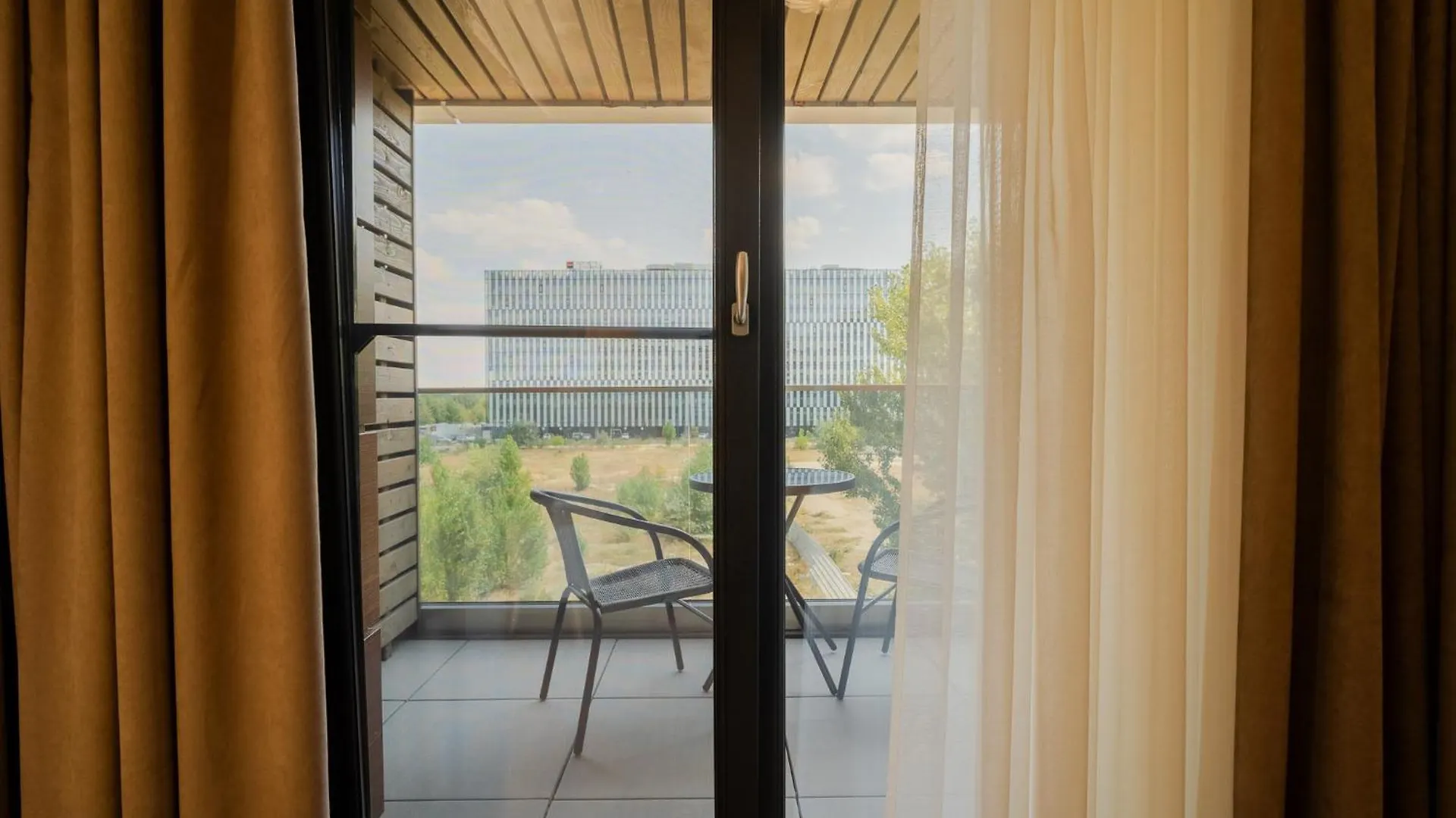 High-End Apartments In Politehnica Park - Iuliu Maniu 6R - New Bucharest