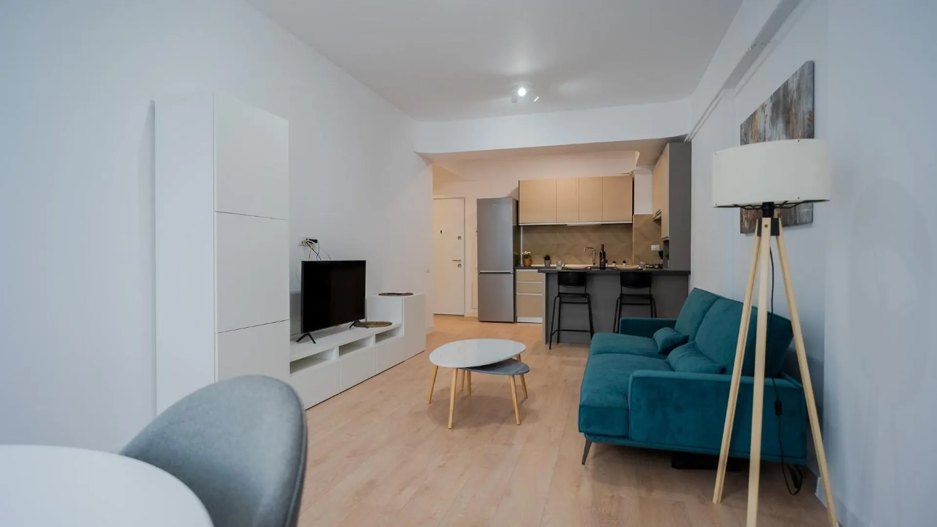 High-End Apartments In Politehnica Park - Iuliu Maniu 6R - New Bucharest