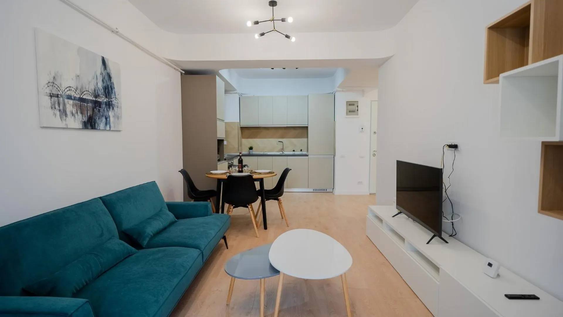 High-End Apartments In Politehnica Park - Iuliu Maniu 6R - New Bucharest Romania