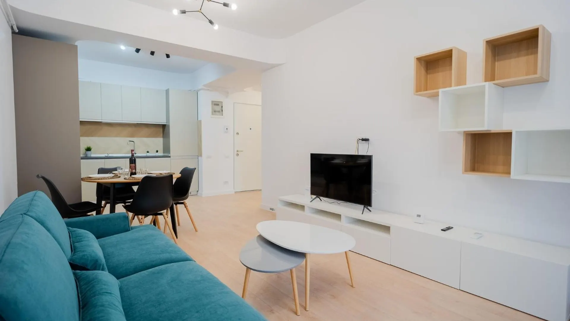High-End Apartments In Politehnica Park - Iuliu Maniu 6R - New Bucharest Romania