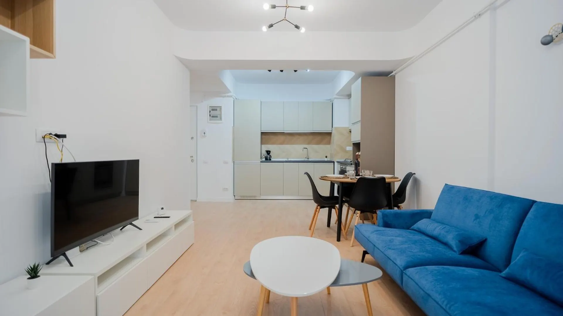 High-End Apartments In Politehnica Park - Iuliu Maniu 6R - New Bucharest