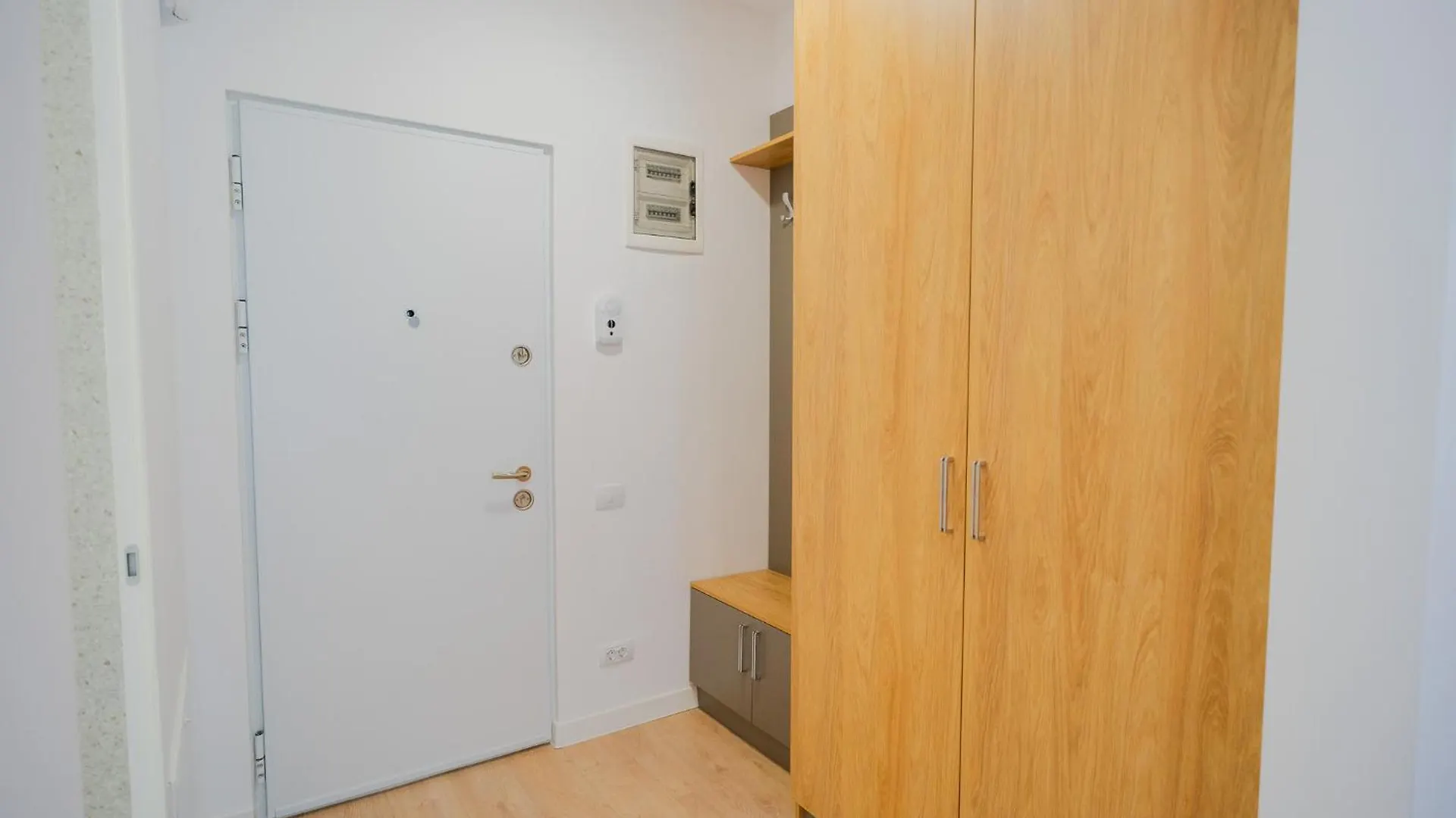 High-End Apartments In Politehnica Park - Iuliu Maniu 6R - New Bucharest Romania