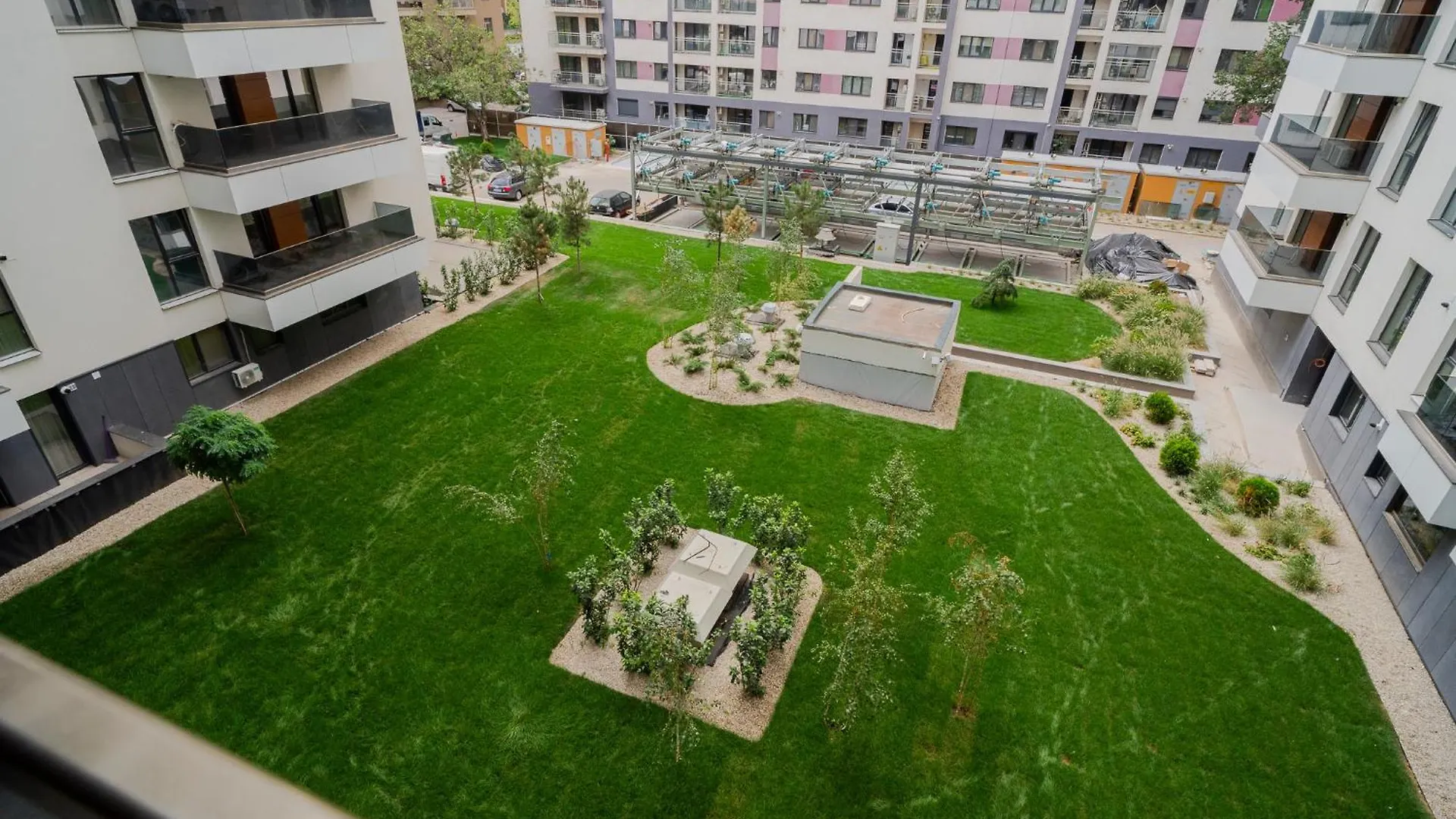 High-End Apartments In Politehnica Park - Iuliu Maniu 6R - New Bucharest
