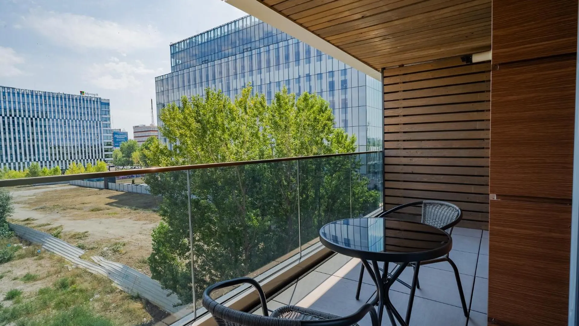 High-End Apartments In Politehnica Park - Iuliu Maniu 6R - New Bucharest 0*,
