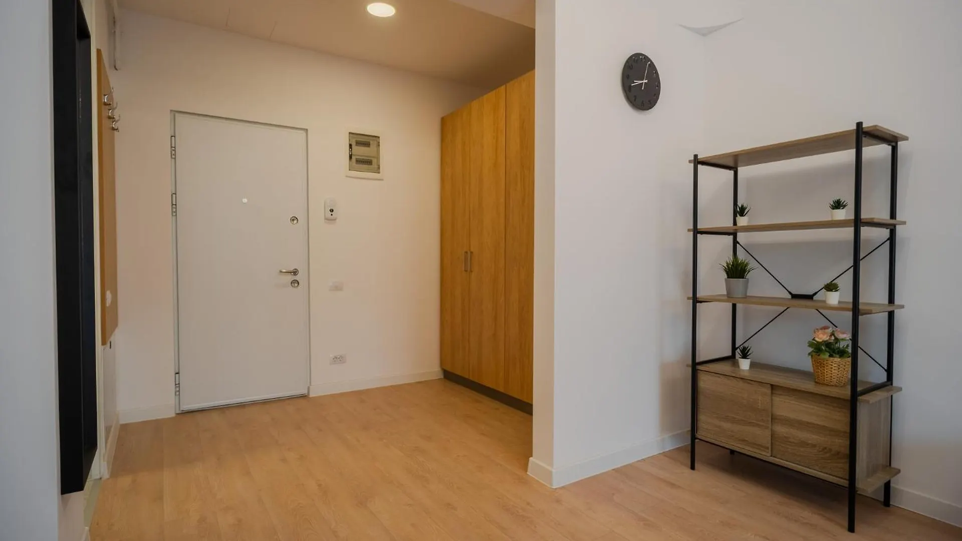 High-End Apartments In Politehnica Park - Iuliu Maniu 6R - New Bucharest