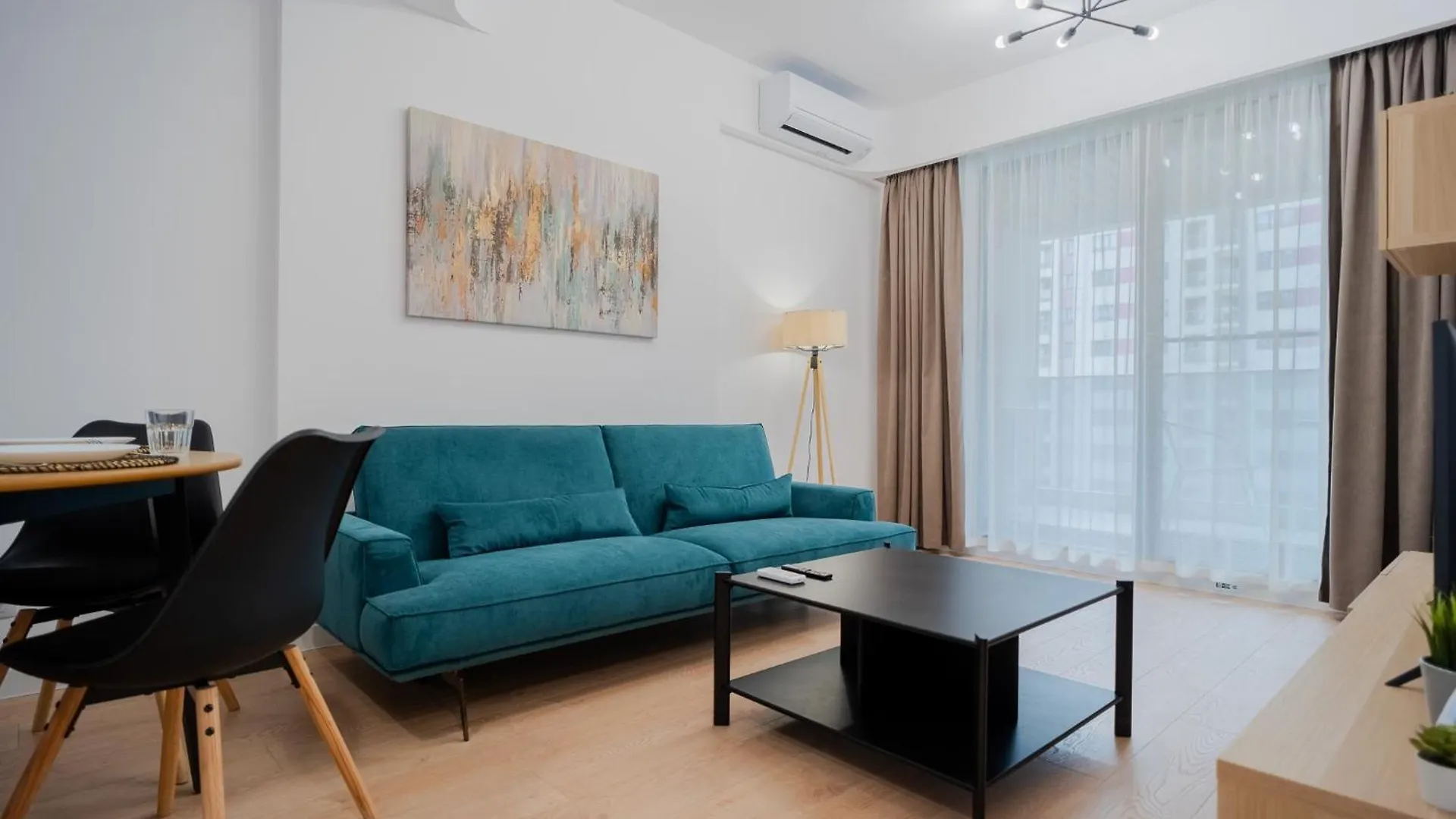 High-End Apartments In Politehnica Park - Iuliu Maniu 6R - New Bucharest