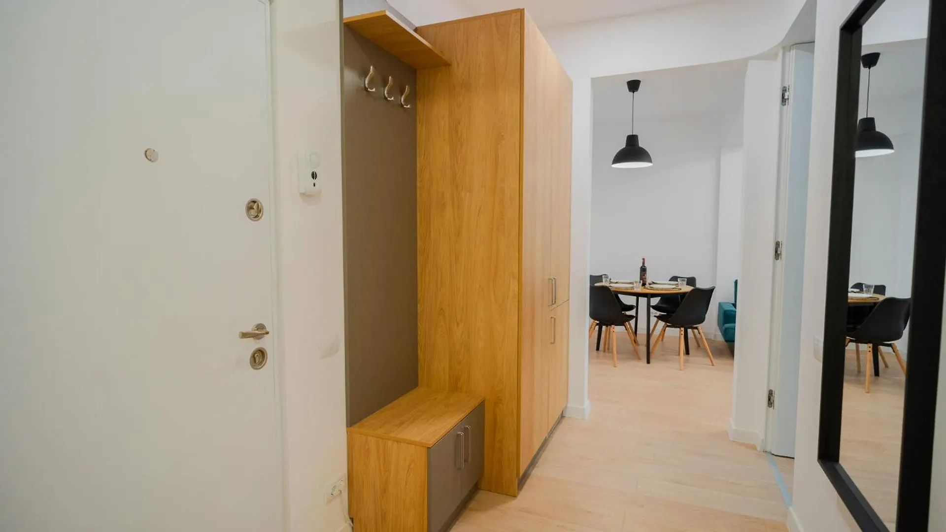 High-End Apartments In Politehnica Park - Iuliu Maniu 6R - New Bucharest